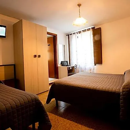 La Belle Epoque ホテル 2*